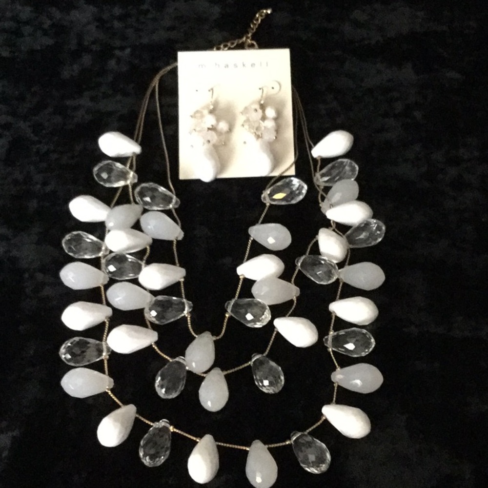 Necklace and earring set. - Picture 1 of 8